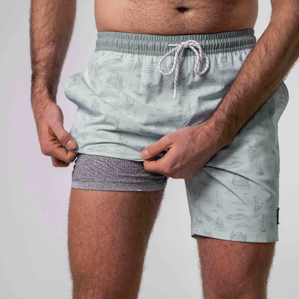 NWT Great Lakes Swim Trunk in Size XL